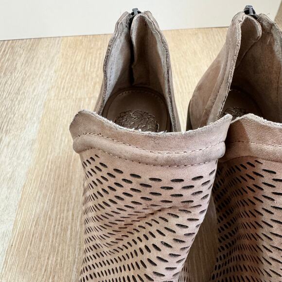 Vince Camuto Katnina Booties - Size 7 - Picture 6 of 7